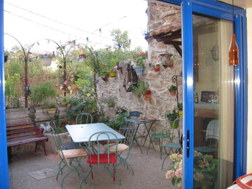 La Maison De Josepha Otel Ferrals-lès-Corbières Dış mekan fotoğraf