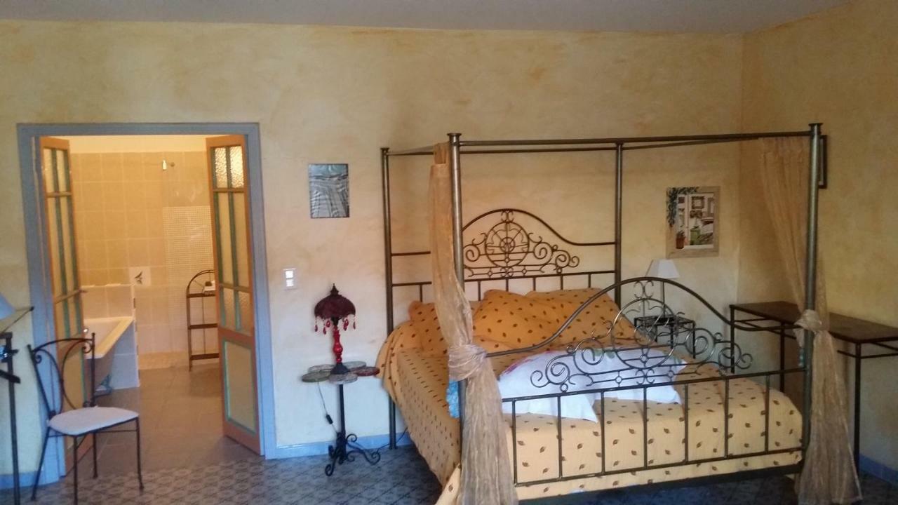 La Maison De Josepha Otel Ferrals-lès-Corbières Dış mekan fotoğraf